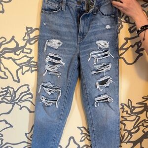 Distressed Levi’s High Waisted Mom Blue Jeans (W24/L30)